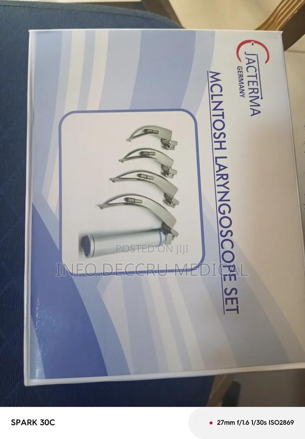 Laryngoscopy (4 Blades) · Photo 4