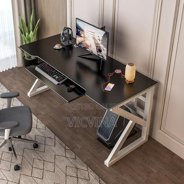 Gaming / Studio/Office Desk With Book and Keyboard Shelves photo 2