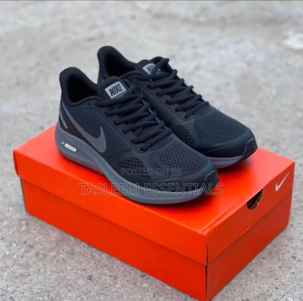 Nike Zoom Runner