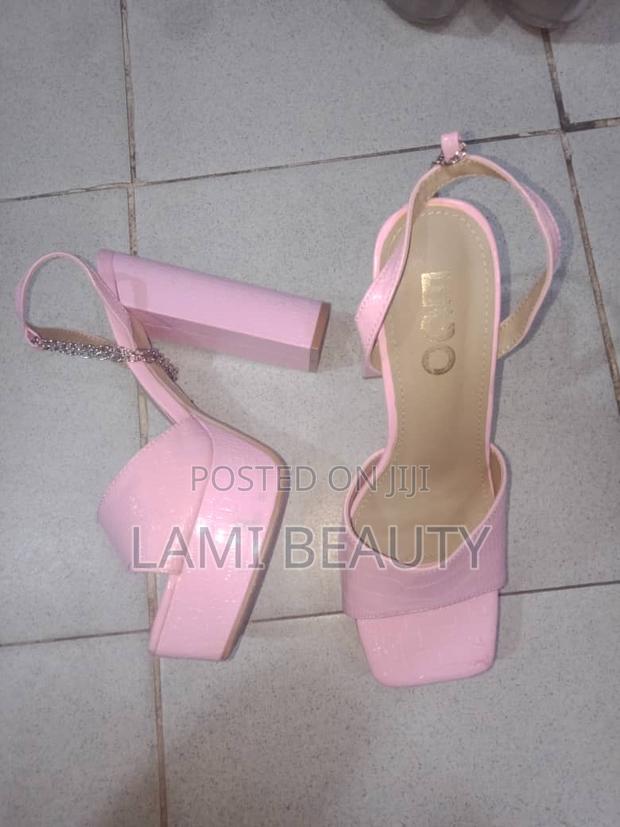 Pink Block Heels Sandals · Photo 3