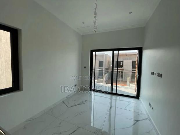 3bdrm Townhouse/Terrace In East Airport, Spintex For Sale