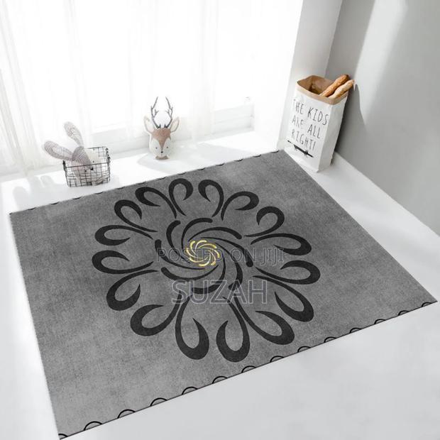 Whirlwind Stylish Carpet · Photo 2