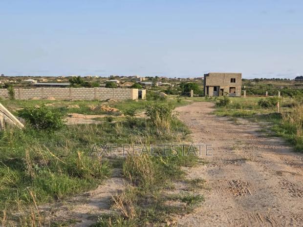 New Satisfied Lands at Prampram Beach Lane · Photo 3