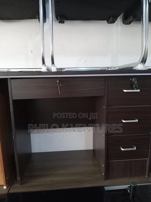 Office Table for Your Secretary · Photo 2