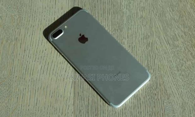New Apple iPhone 7 Plus 32 GB Silver