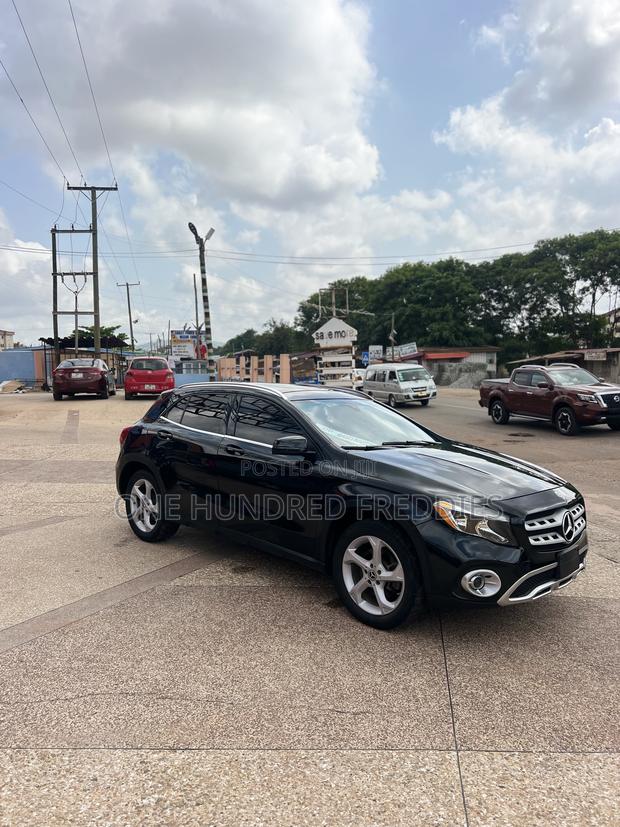 Mercedes-Benz CLA-Class 2018 Black