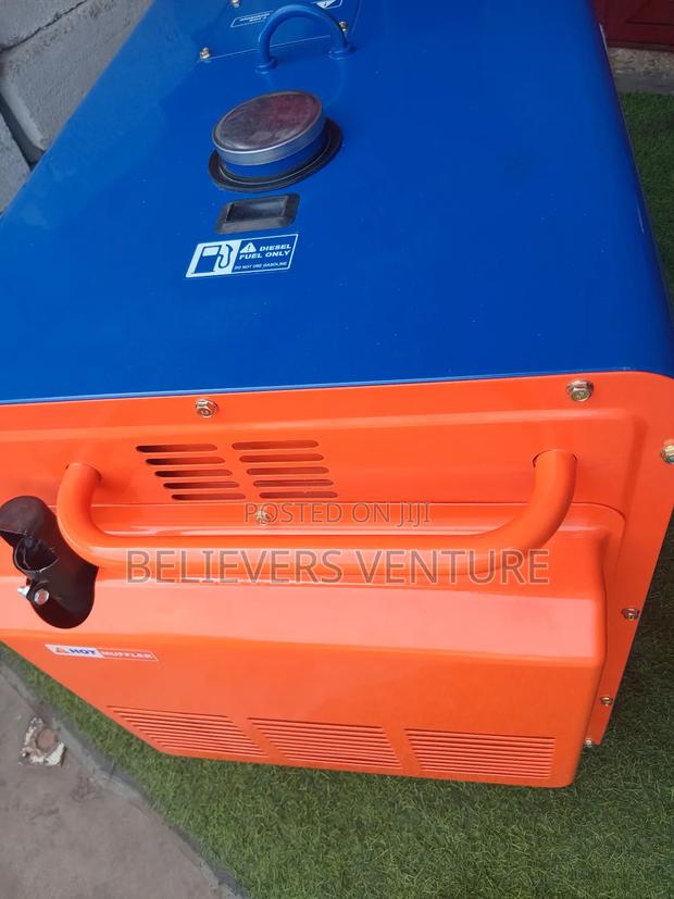 Perkins Eco Friendly 13000w Generator Silent Generator · Photo 2