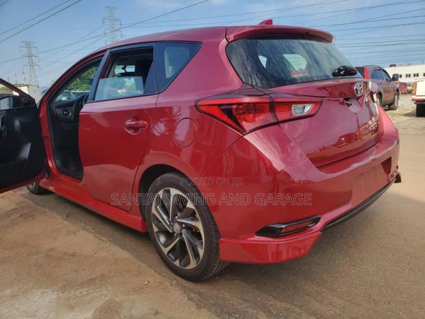 Scion iM Base 2016 Red
