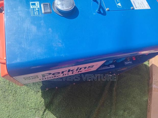 Limited Edition Perkins Factory Generator 13000w Generator · Photo 2