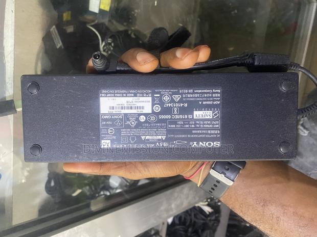 Sony Tv Adapter/Charger 19.5v10.26a photo 3