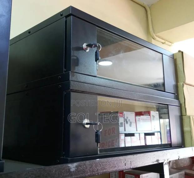 3u Rack Cabinet for Network and CCTV 520x350x180 · Photo 4