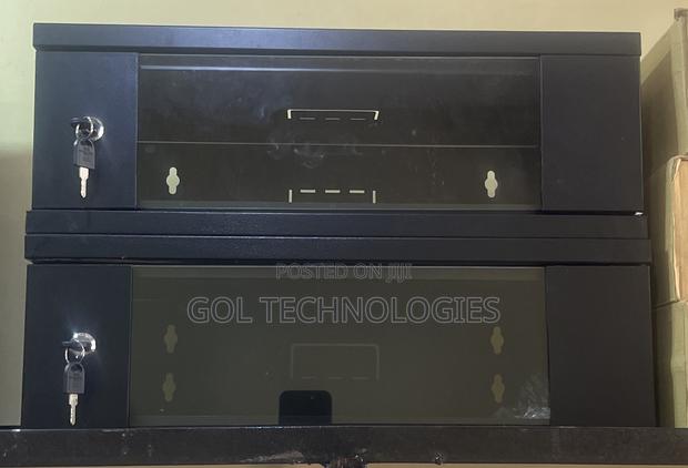 3u Rack Cabinet for Networking and CCTV 3u 520x350x180 · Photo 3