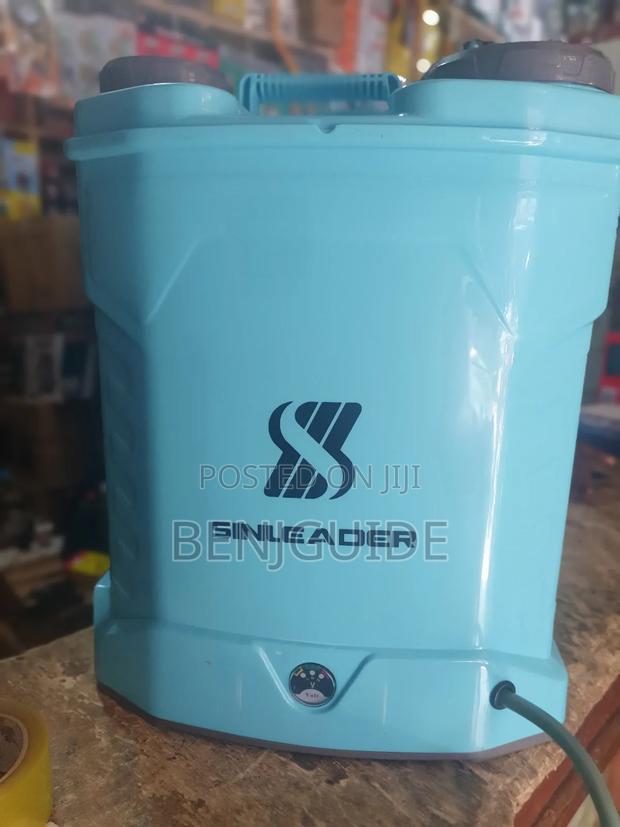 Rechargeable Knapsack Sprayer 20l · Photo 4