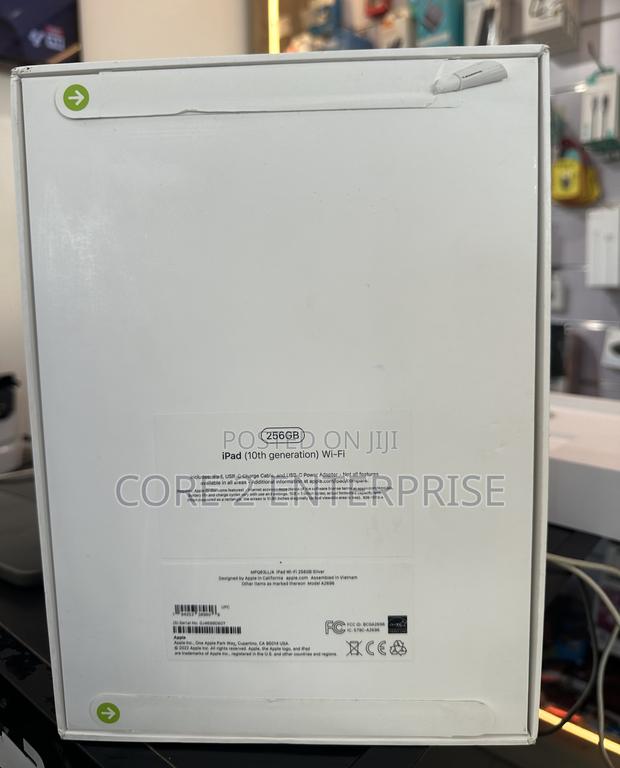 New Apple iPad (2022) 256 GB Silver · Photo 4