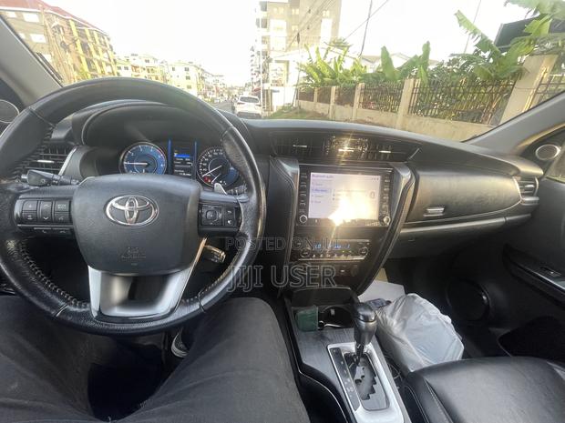 Toyota Fortuner 2.4 D RWD 2021 Black