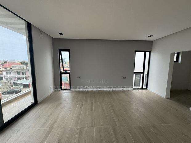 5bdrm House in Encore Properties, Dzorwulu for sale · Photo 2