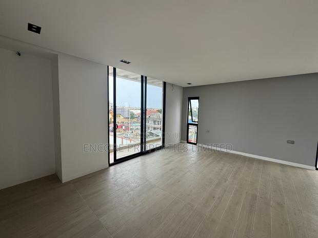 5bdrm House in Encore Properties, Dzorwulu for sale · Photo 3