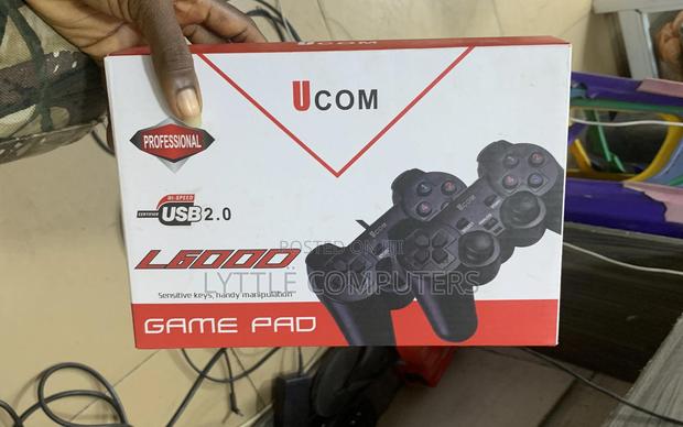 U-Com Double Wired Controller · Photo 2