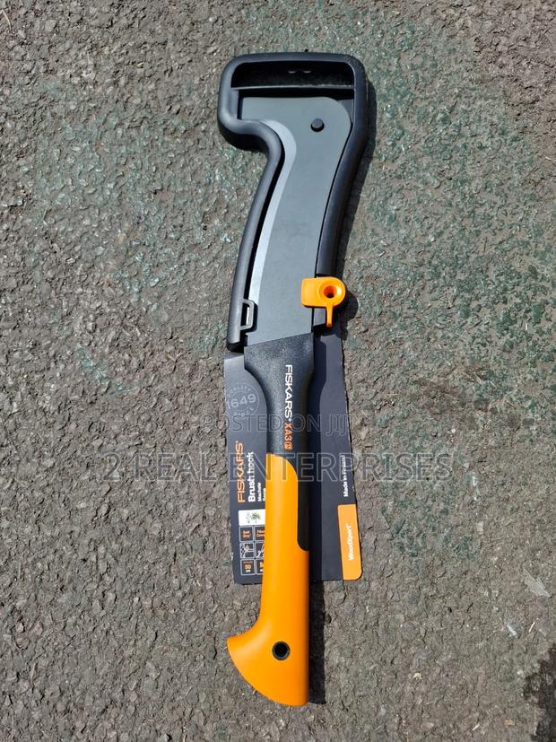 Fiskars Brush Hook Machete · Photo 2