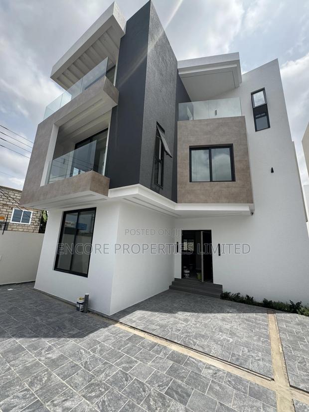 5bdrm House in Encore Properties, Dzorwulu for sale · Photo 1