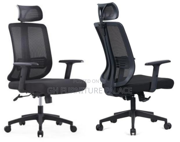 Swivel Mesh Chair ( Black) · Photo 2