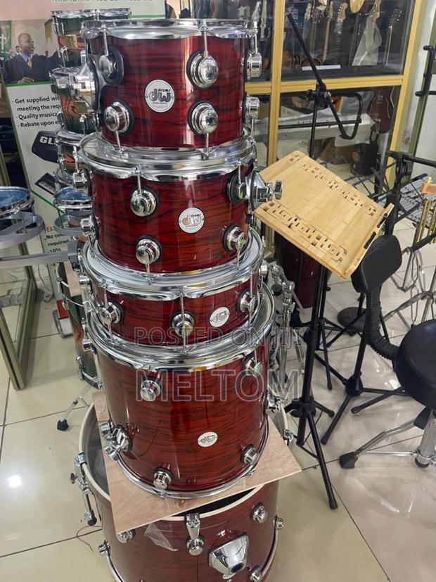 Dw High Grade 5-Piece Complete Drumset · Photo 3