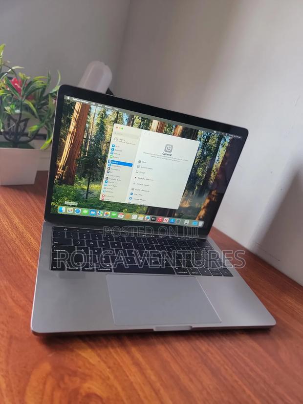 Laptop Apple MacBook Pro 2018 16GB Intel Core I5 SSD 512GB photo 2