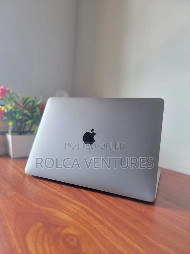 Laptop Apple MacBook Pro 2018 16GB Intel Core I5 SSD 512GB photo 7