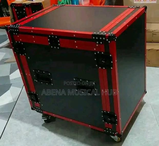 Jac- Amplifier Rack 14unite · Photo 2