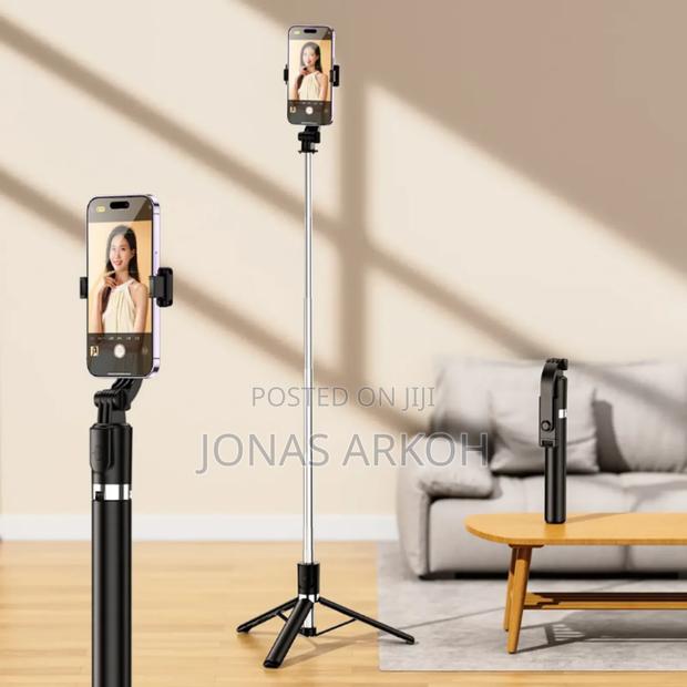 Tripod Stand For Vlogging Live Streaming · Photo 3