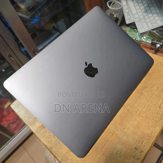 Laptop Apple MacBook Pro 2020 16GB Intel Core I5 SSD 1T photo 3