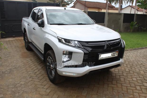 Mitsubishi L200 2021 White