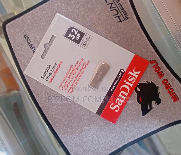 32gb Sandisk Drive