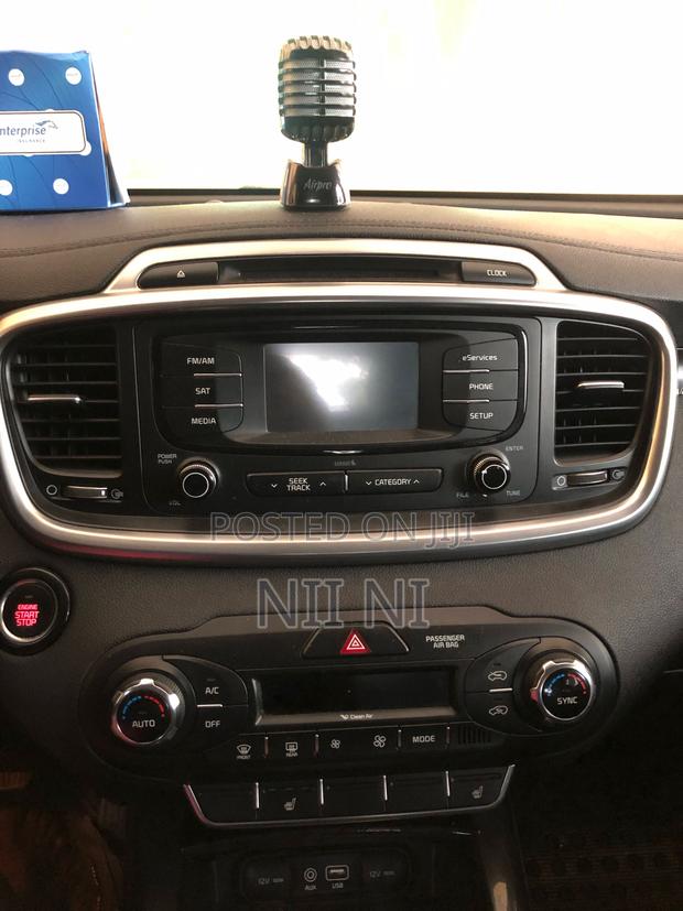 Kia Sorento 4dr SUV 2016 photo 4