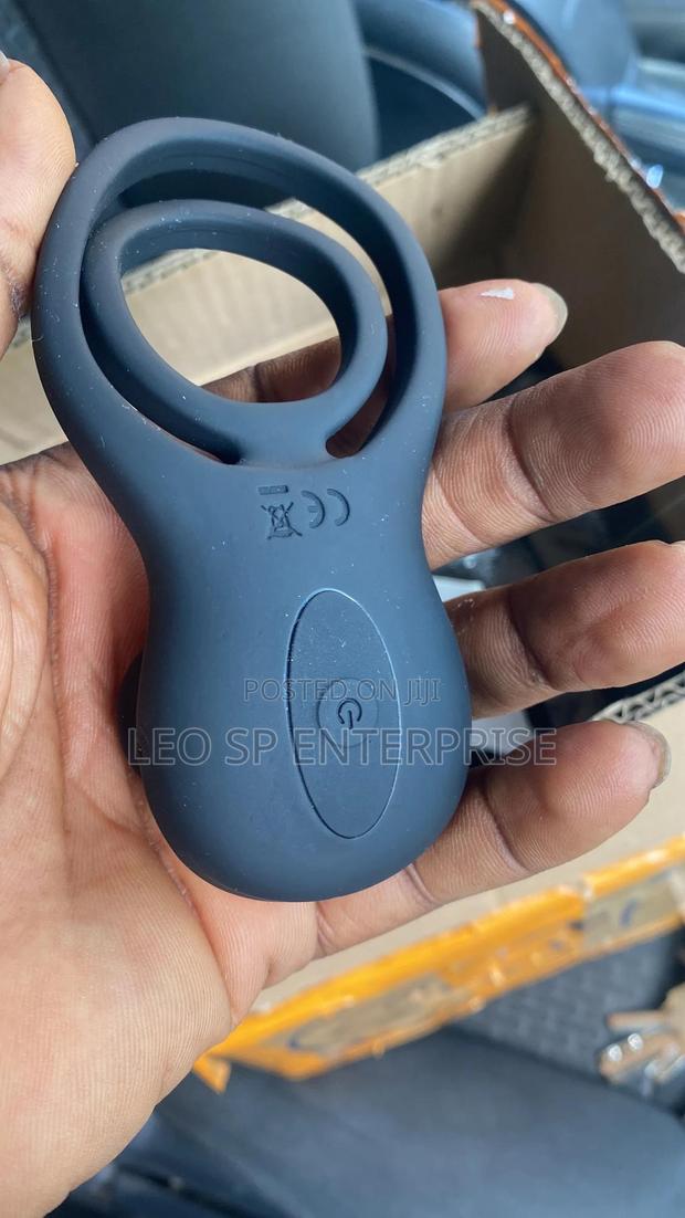 Vibrating Cock Ring · Photo 4