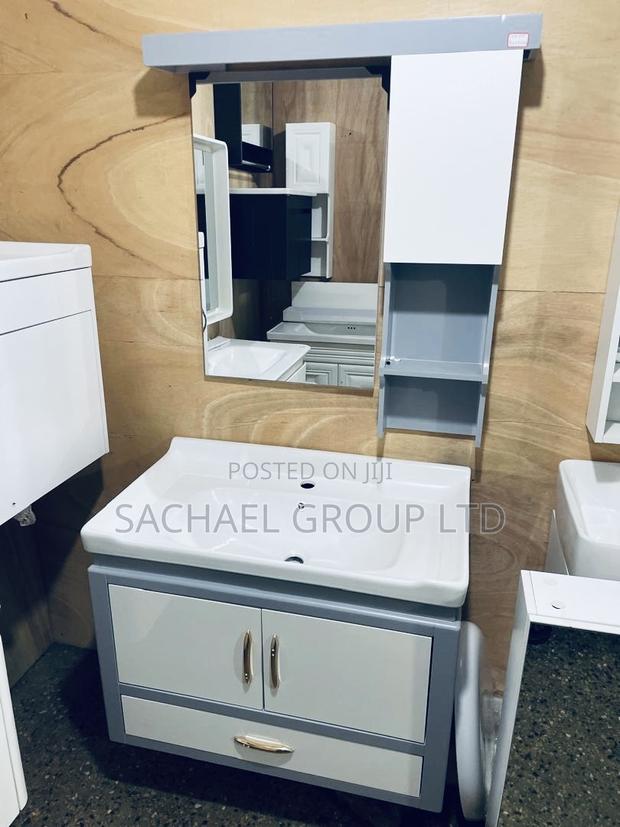 Hanging Cabinets Basin With Mirror · Photo 2