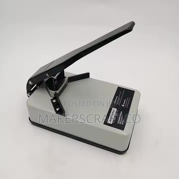 Round Corner Cutter photo 3