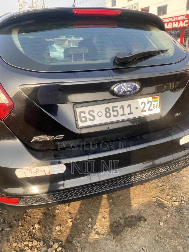 Ford Focus 2014 Black photo 3
