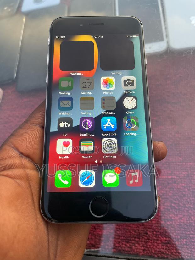 Apple iPhone 6s 64 GB Silver photo 3