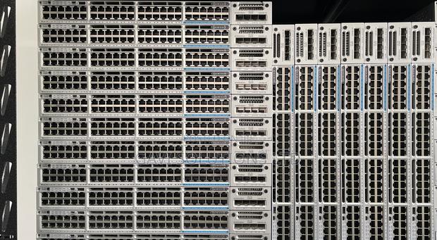 Cisco Catalyst 3850 48port Upoe+ photo 4