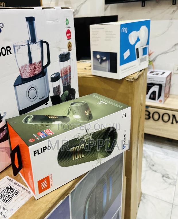 Newly Made JBL Flip 6 Wireless Bluetooth Speaker(Green) · Photo 2