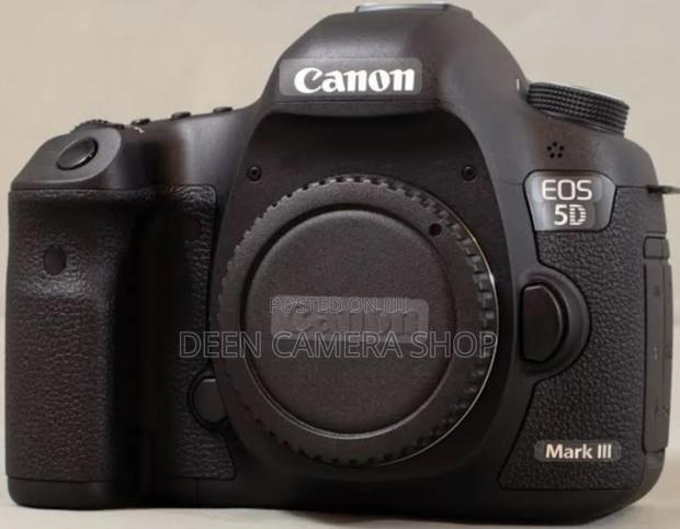Canon Eos 5d Mark Iii · Photo 2