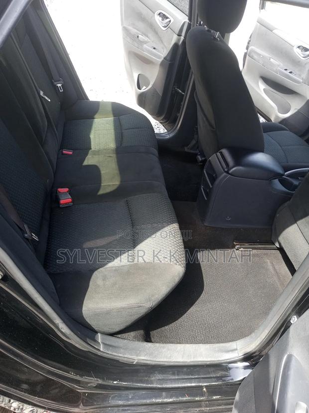 Nissan Sentra SR 4dr Sedan (1.8L 4cyl CVT) 2015 Black photo 3