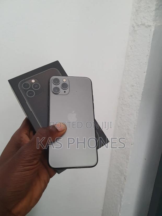 New Apple iPhone 11 Pro 256 GB Gray photo 2