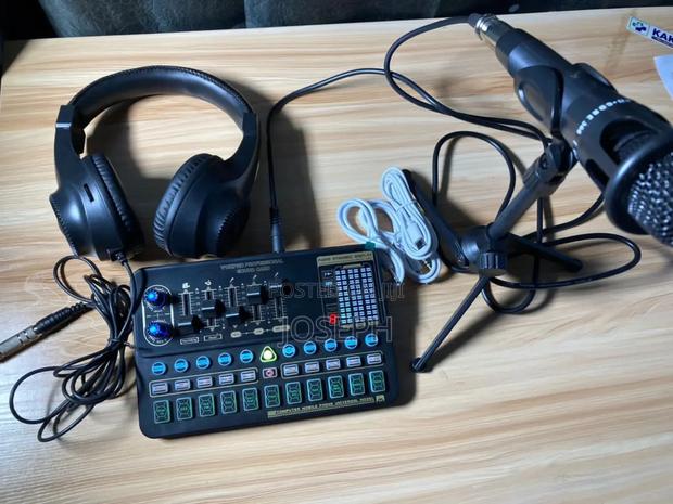 Recording Microphone Streaming Setup · Photo 4