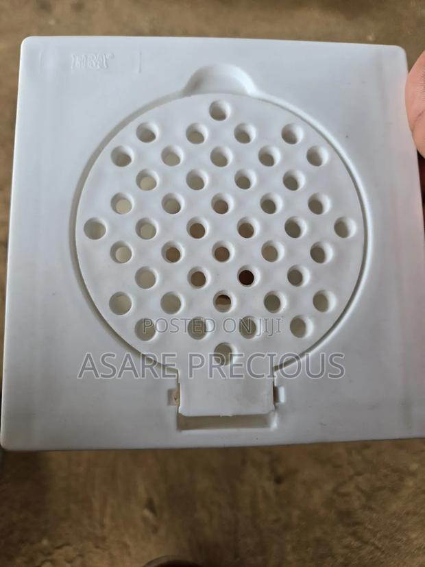 Open Plastic Floor Drain · Photo 4