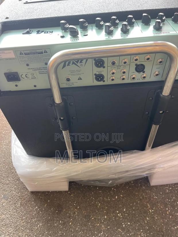 Peavey Kb4 3channels Keyboard Combo · Photo 4