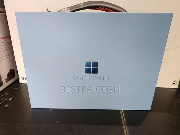 New Microsoft Surface Pro 11th Edition, a Copilot+ PC 16GB SSD 512GB · Photo 4