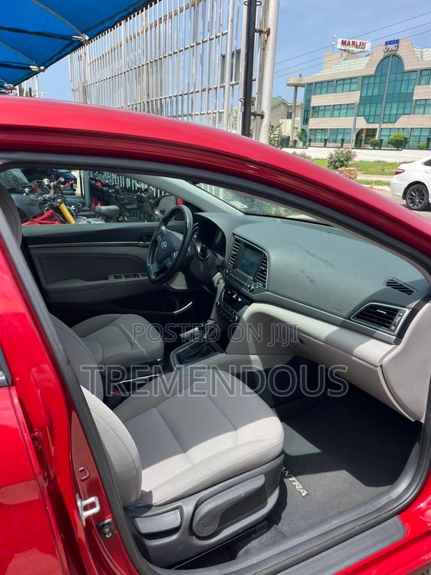 Hyundai Elantra Limited 2018 Red