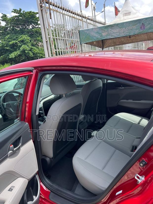 Hyundai Elantra Limited 2018 Red